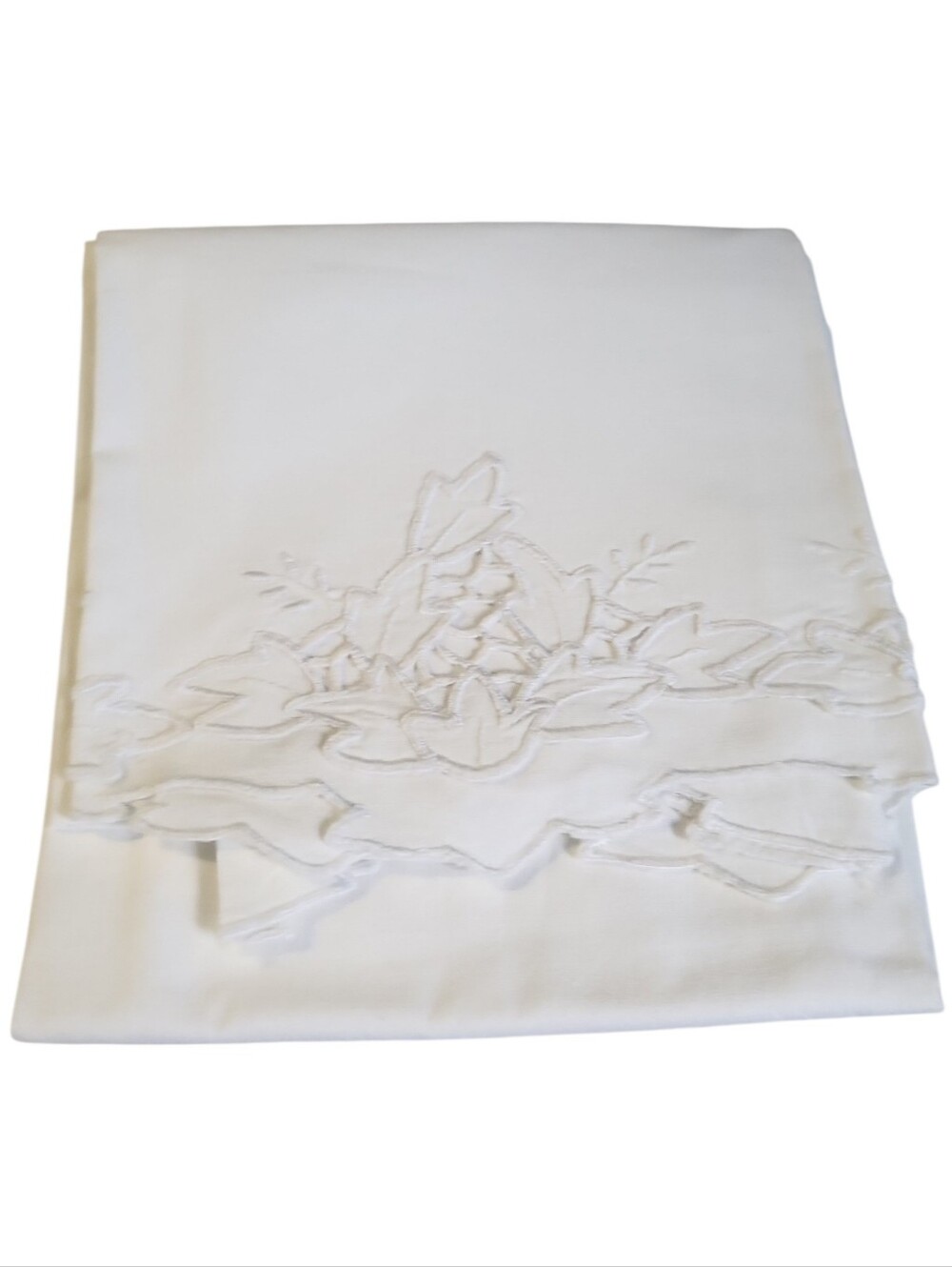 Reserved Listing 2 Sets / 4 Pillowcases - Picture 2 of 4